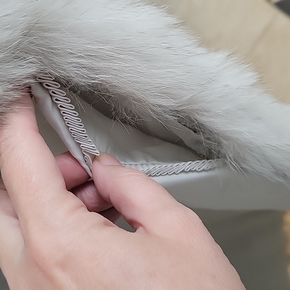 Saga Blue Fox jacket - Picture 5 of 7